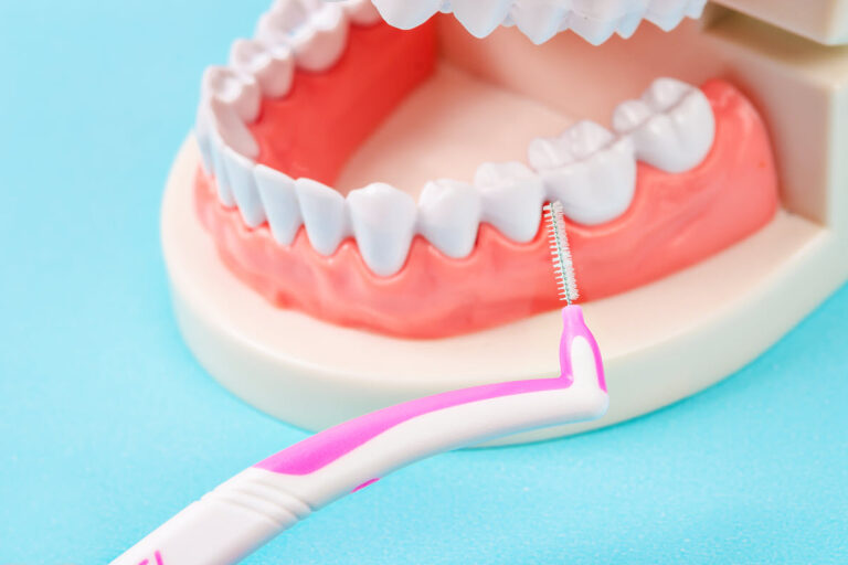 Cleaning Between Your Teeth is The Secret to a Healthy Smile | Downingtown Dentistry